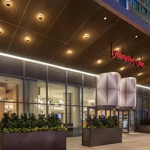 3* מלון Hampton By Hilton Times Square
